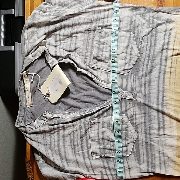 NWT Raquel Allegra Gray and Yellow Long Sleeve Top - Picture 11 of 11